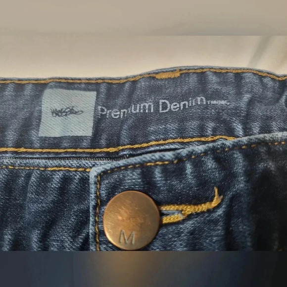 Mossimo Premium Denim, Low Rise  Straight Leg. - Picture 2 of 8